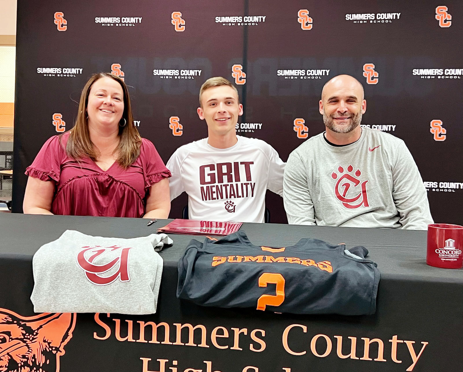 Summers County’s Isaac signs to play basketball at Concord