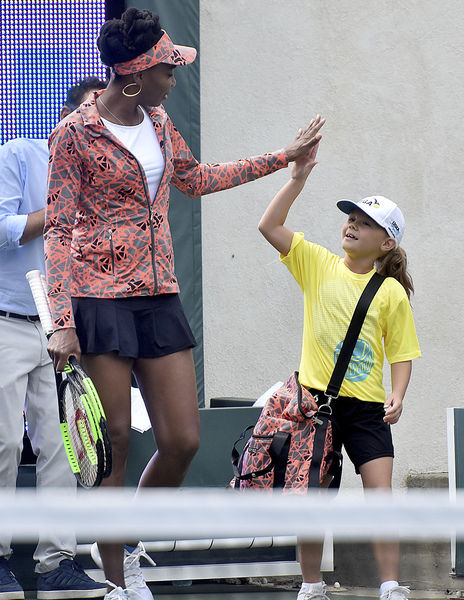 Wimbledon Williams Sisters Wow >> Williams Sisters To Play Today At The Greenbrier Champions Tennis Wimbledon Williams Sisters Wow >> Williams Sisters To Play Today At The Greenbrier Champions Tennis