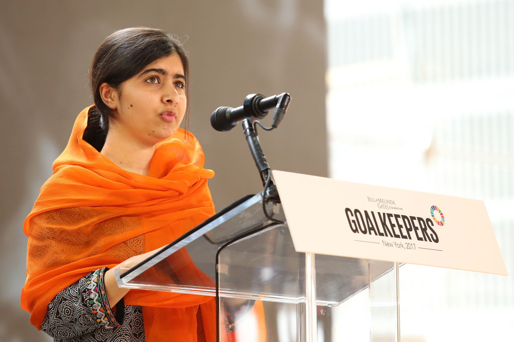 Malala Yousafzai Makes Emotional Return To Pakistan For The First Time ...