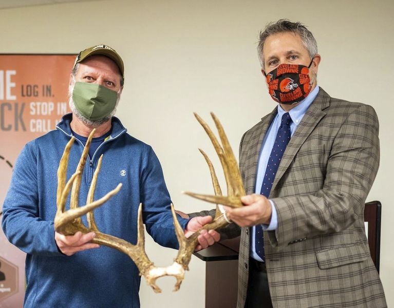 Trophy buck harvested in Wyoming County Sports register herald