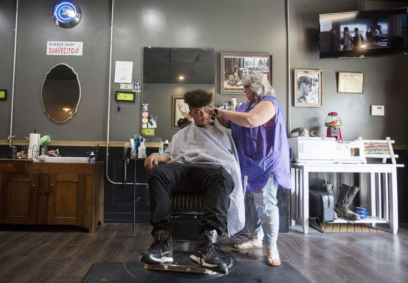 Beckley Barbershop Owner Offers Free Back To School Haircuts For Students News Register Herald Com Beckley Barbershop Owner Offers Free Back To School Haircuts For Students News Register Herald Com