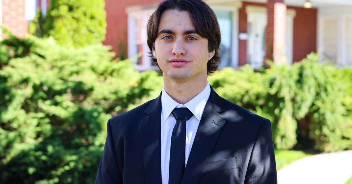 Student entrepreneur Manuel Furmento balances studies, golf and a small business startup