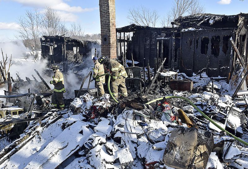 2 dead in Fayette County house fire News