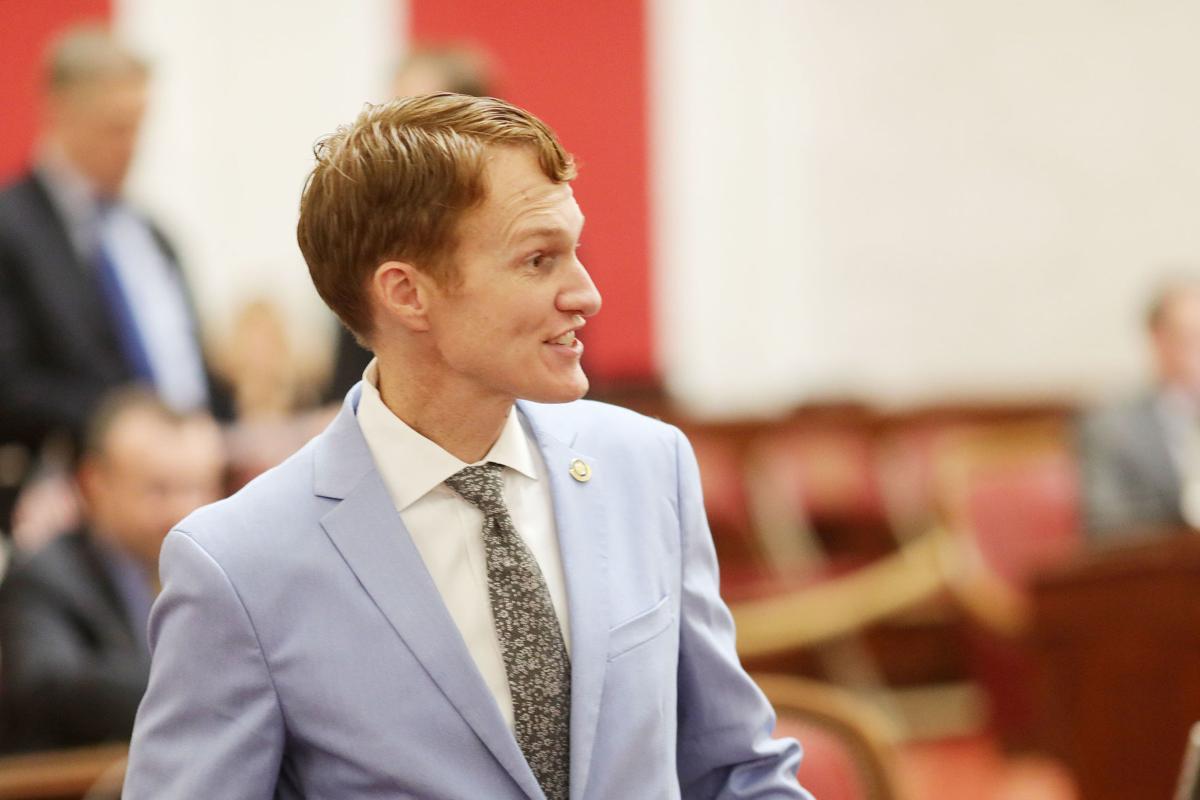 010920 WVLeg4.jpg