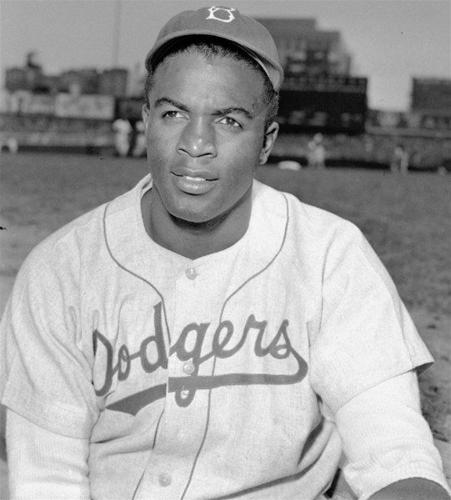 Opinion: Athletes, be like Pee Wee Reese. Stand against racial
