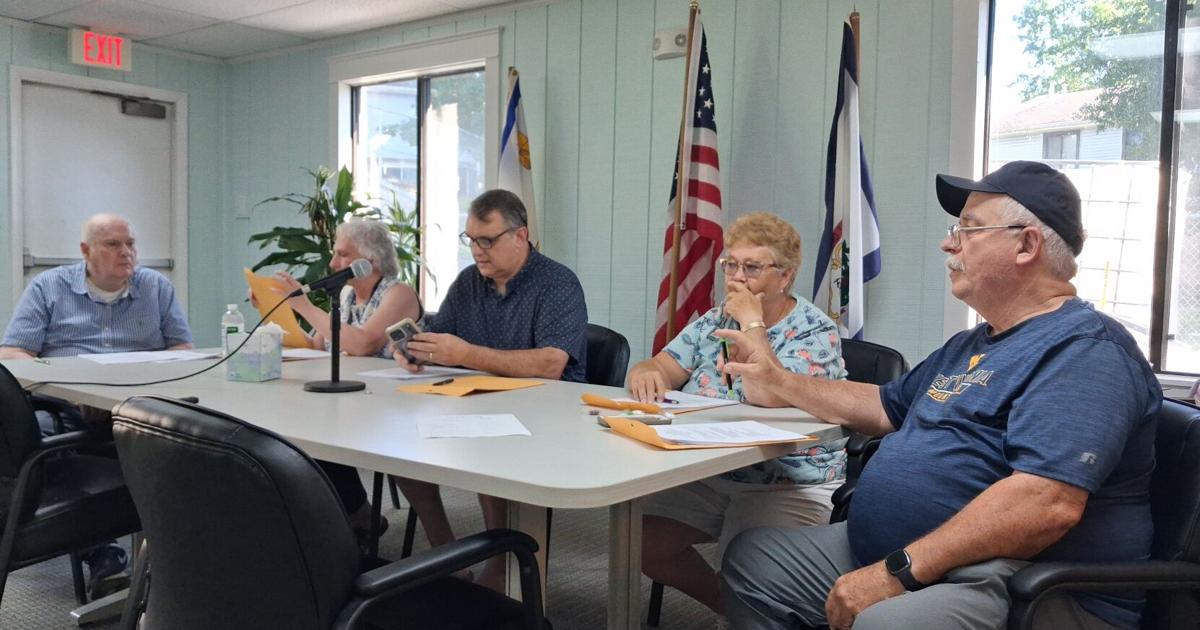 Mount Hope council hears calls to honor miners, improve stadium