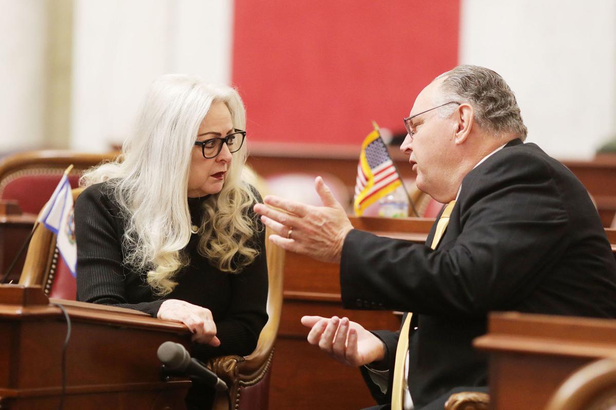 010920 WVLeg10.jpg