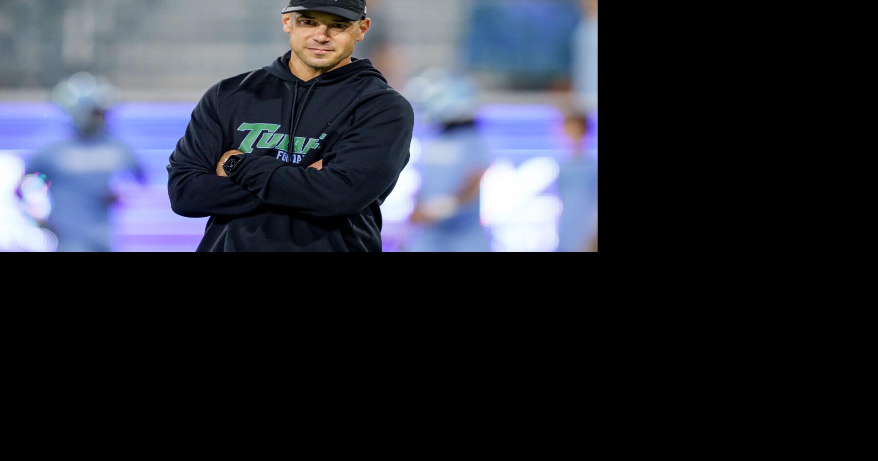 Florida is finalizing a deal to hire Tulane's Jon Sumrall as coach, AP source says