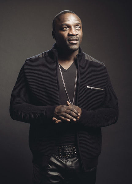 Akon singer hi-res stock photography and images - Page 3 - Alamy