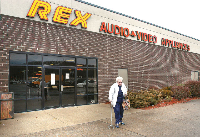 Rex store announces closing Money