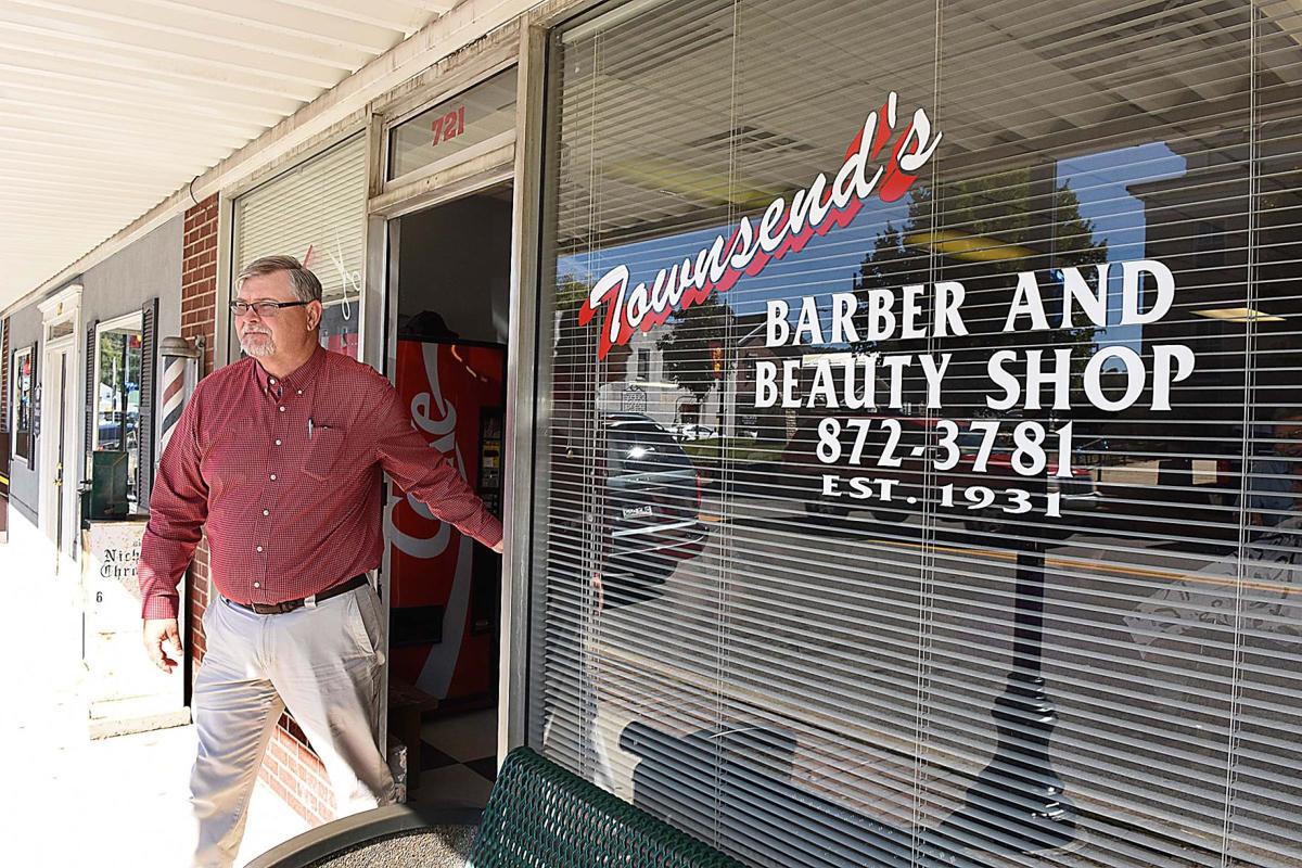 GALLERY Four generation Barber Shop Multimedia