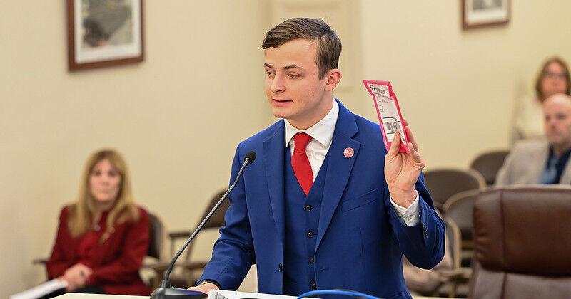 Senate health committee advances legislation to prohibit mailing of abortion pills to West Virginia