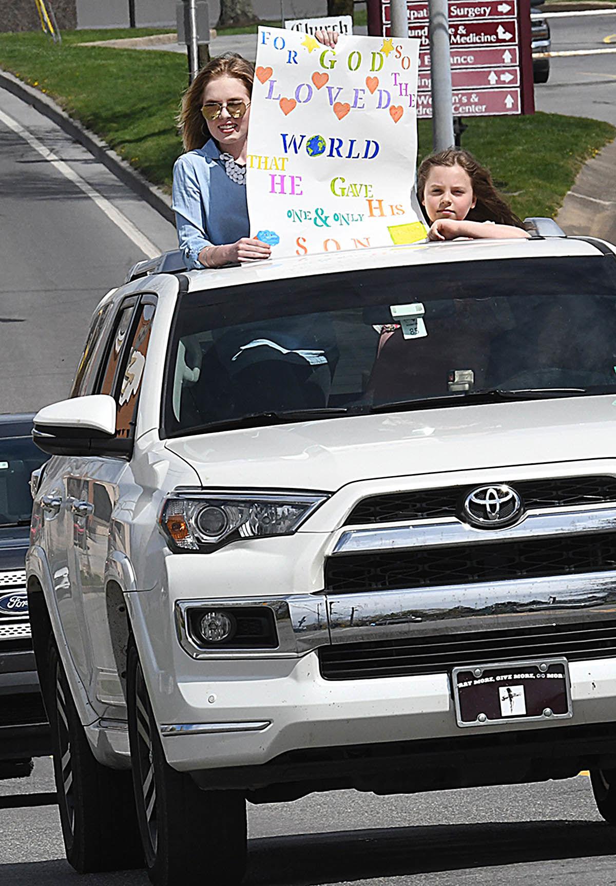 041320 COVID-19 Parade 18.JPG