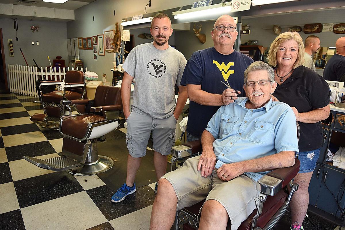 GALLERY Four generation Barber Shop Multimedia
