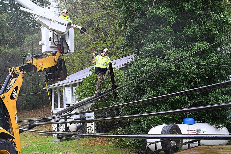 High winds and rain lash region State & Region