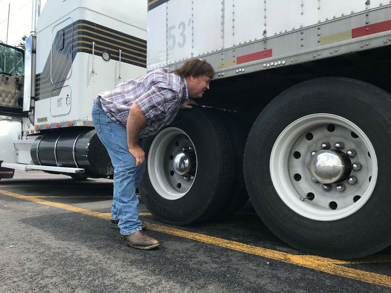 Administration takes step to relax trucker drive-time rules | |  register-herald.com