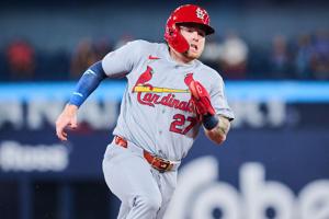 Fermin's tiebreaking hit in 4-run 9th helps Cardinals beat Blue Jays 5-1, avoid series sweep