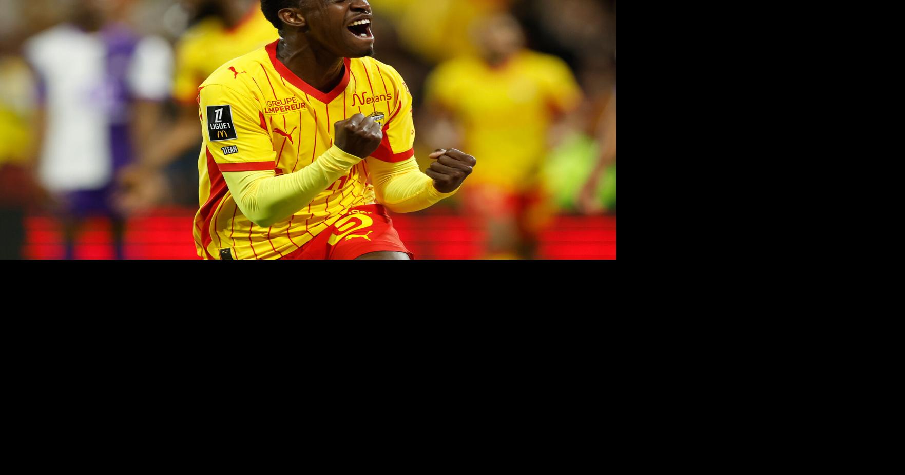 Lens comes from 2-0 down to beat Toulouse and keep alive Ligue 1 title hopes