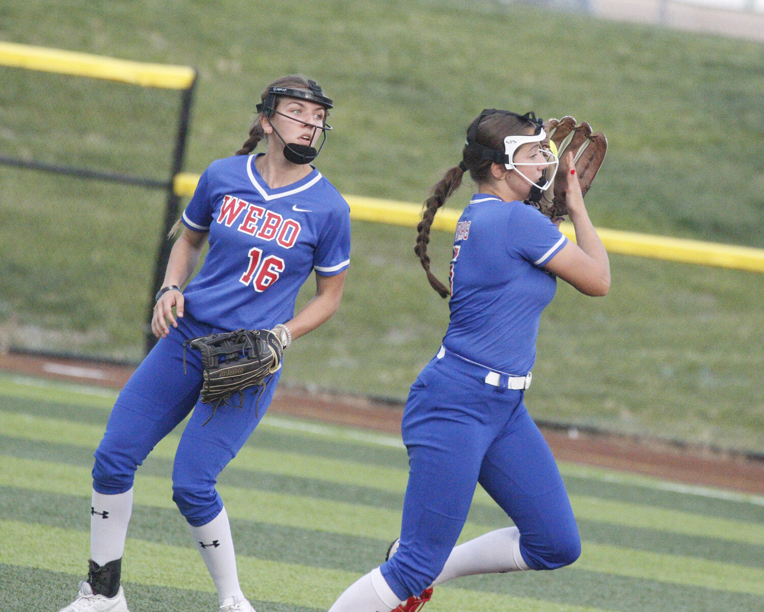 Western Boone Softball Team Wins Sectional 25 Title After Defeating Tri-West 4-1