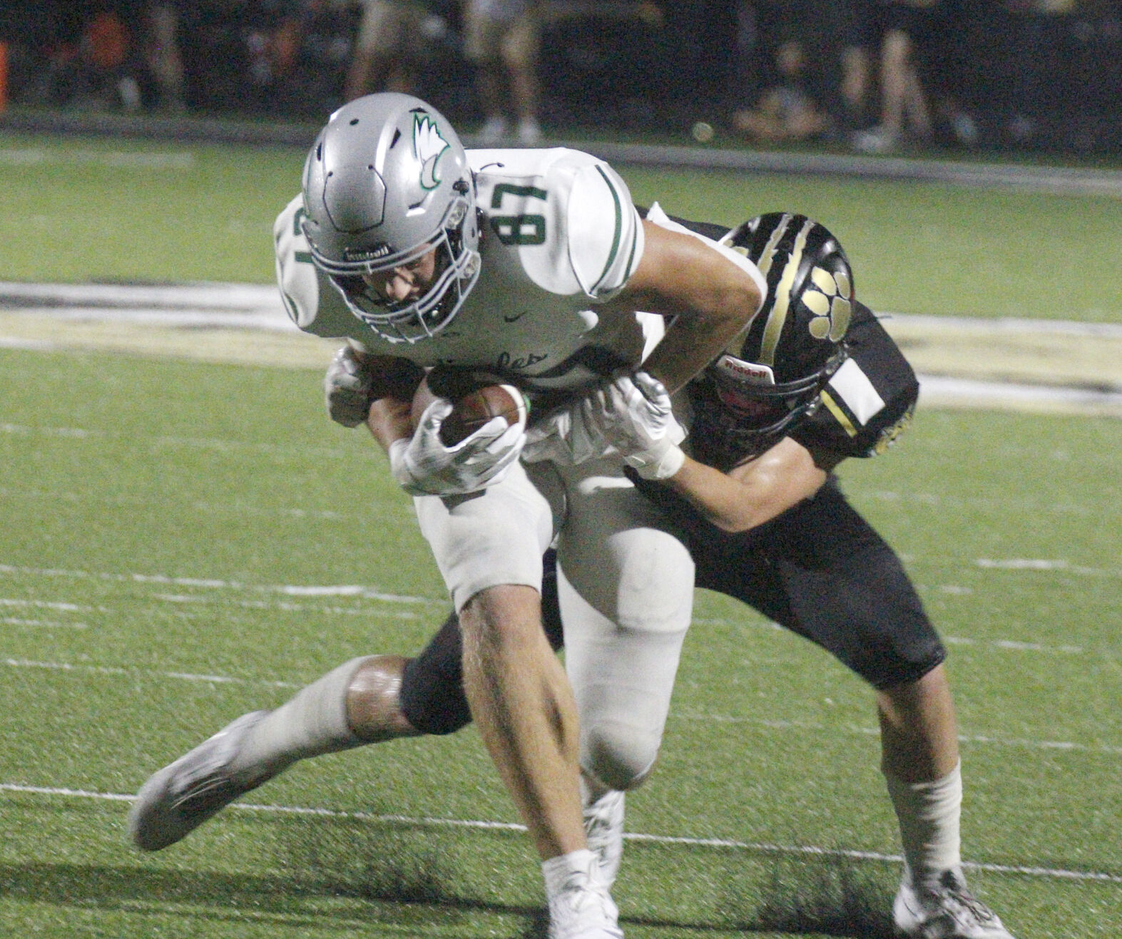 Zionsville Eagles’ Senior Tight End Mason Riggins: A Versatile Contributor in the Passing and Running Game