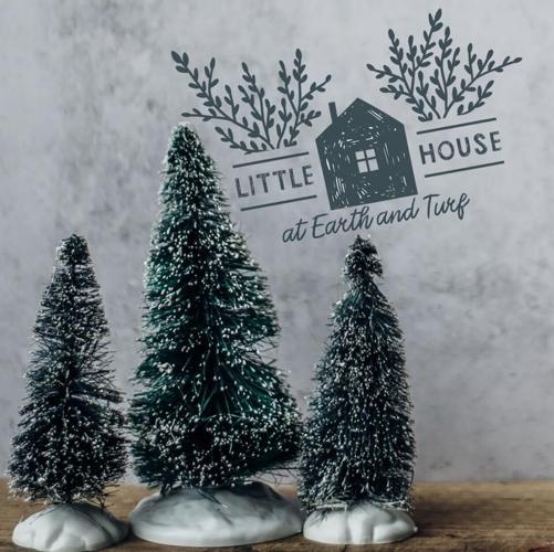 Zionsville nursery and firefighters team up for Christmas tree