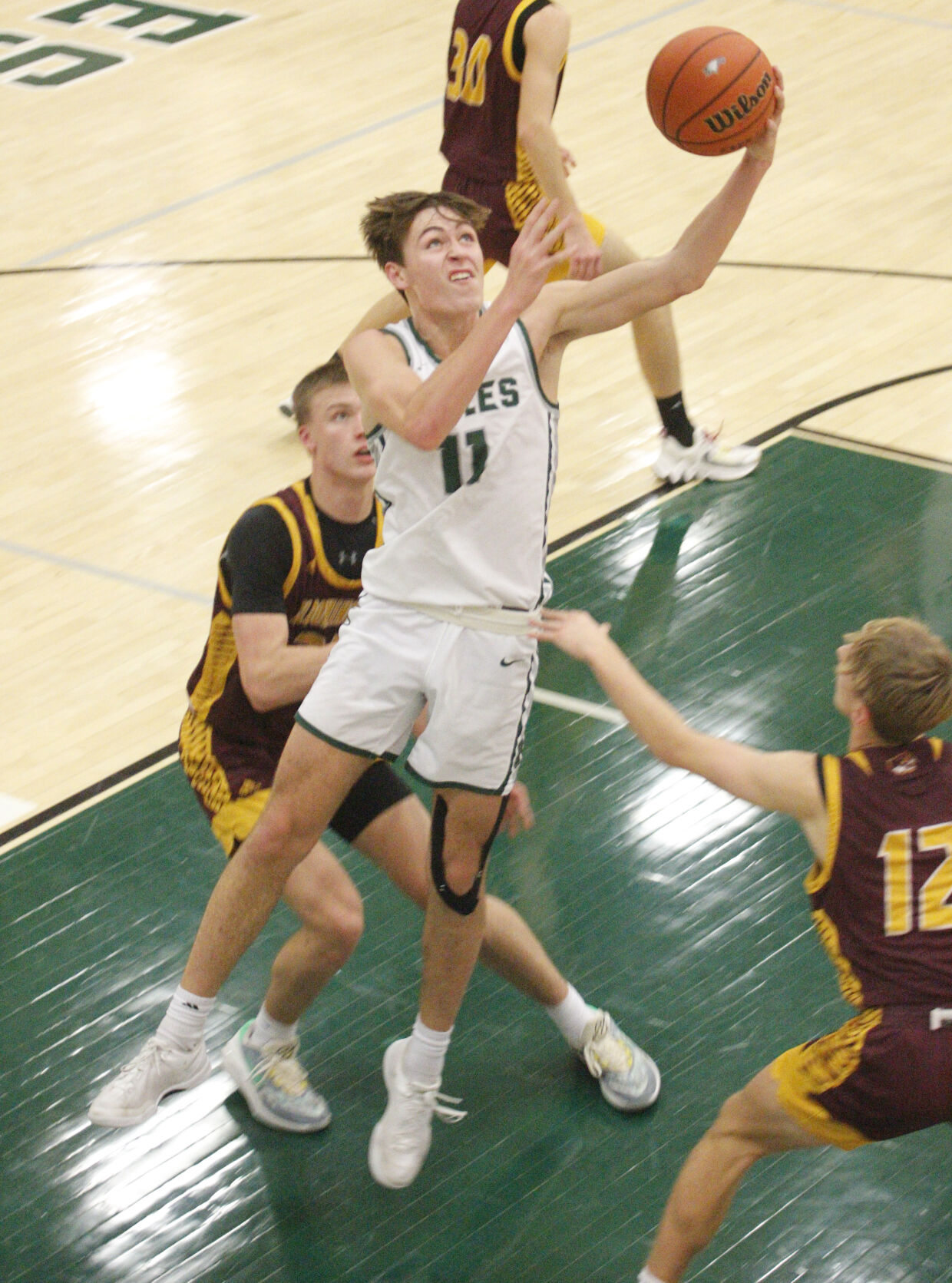 Noblesville Secures Victory Over Zionsville in Thrilling Basketball Showdown
