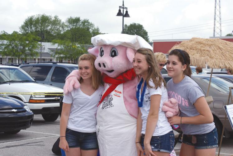 Barbecue supports cancer research Zionsville