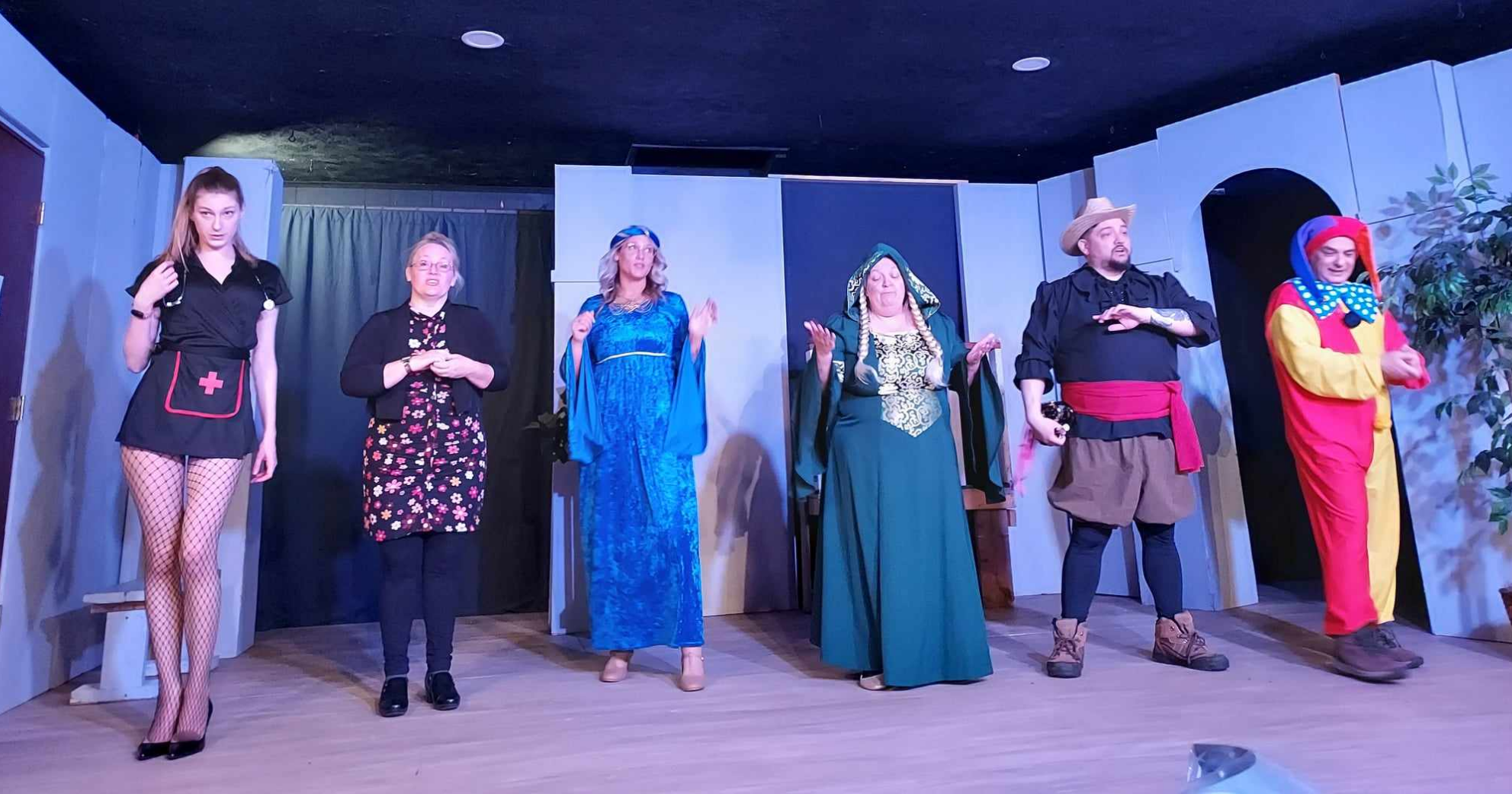 Center Stage tackles new comedy - Vimarsana News