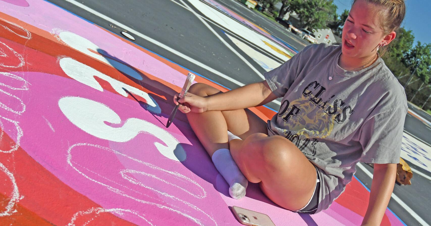 Lebanon High School students put their marks on school parking lot - Vimarsana News