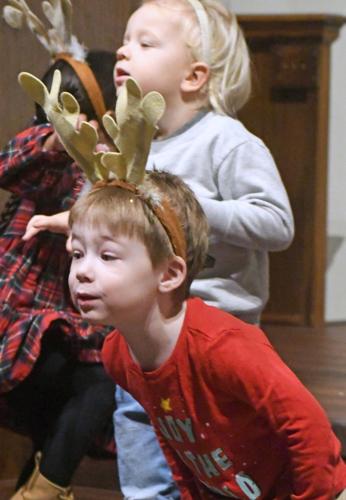 Preschoolers' antics spread Christmas joy | Local News | reporter.net