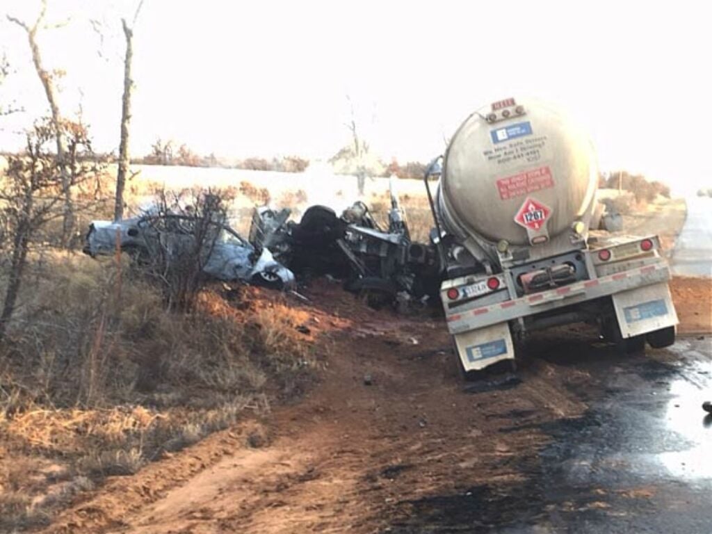 Three killed in deadly tanker truck collision in Oklahoma | | reporter.net