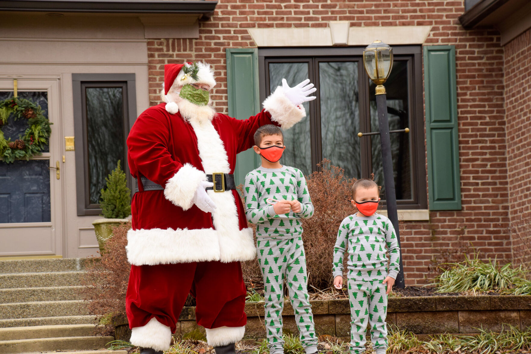 Santa makes house calls for Caring Center - Vimarsana News