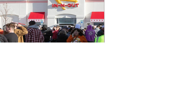 People camp out overnight, wait in line for hours as Idaho's first In-N-Out Burger opens - Vimarsana News