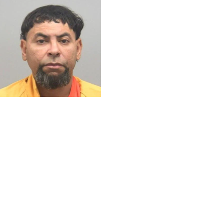 Felon charged with aggravated assault after pointing handgun at 3 ...
