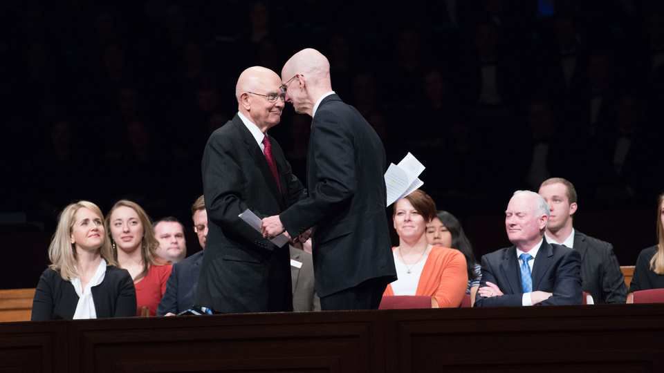 Presidente Henry J. Eyring ensina alunos da BYU-Idaho sobre consagração -  Church News