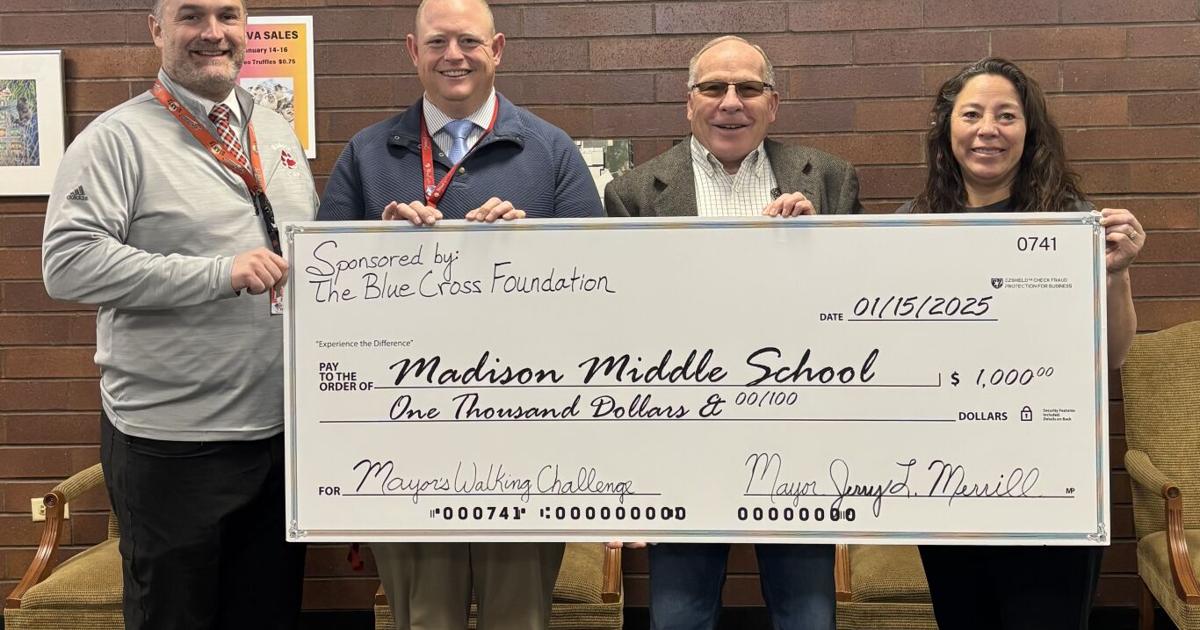 Rexburg mayor supports Madison Middle School's health with grant for