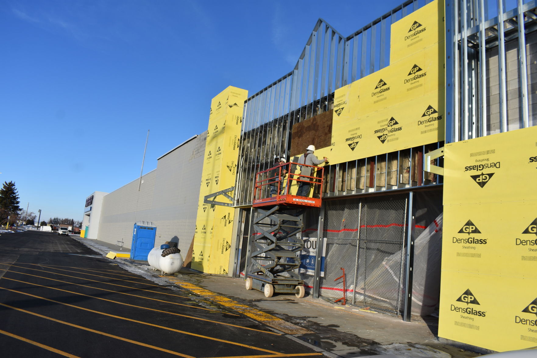 C-A-L Ranch to move into old Walmart building - Vimarsana News