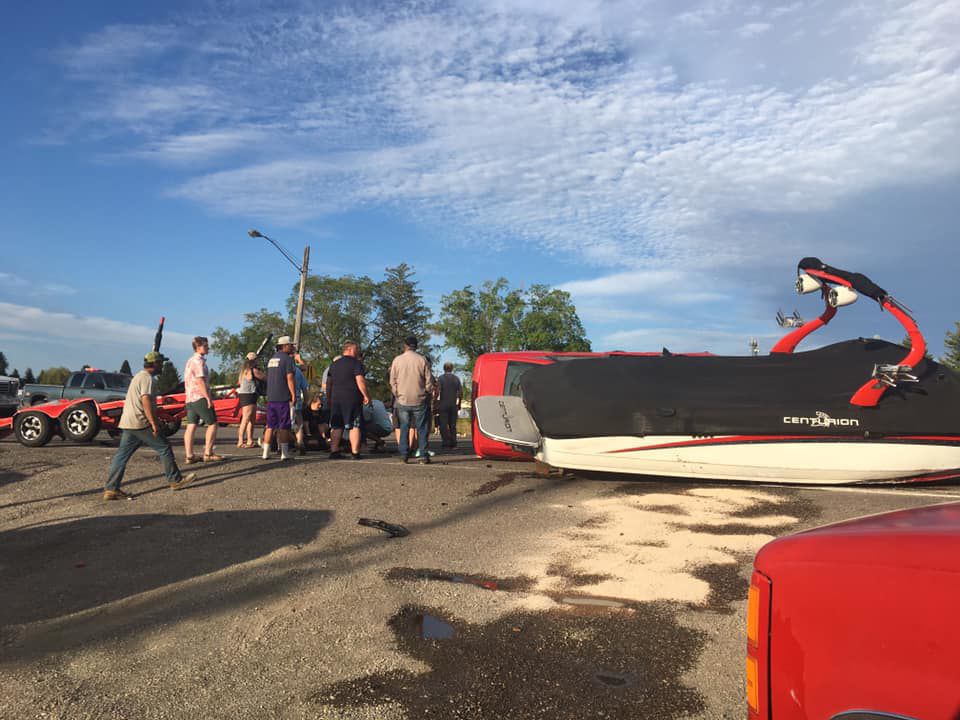 Ashton resident recounts three car accident at Highway 20/47