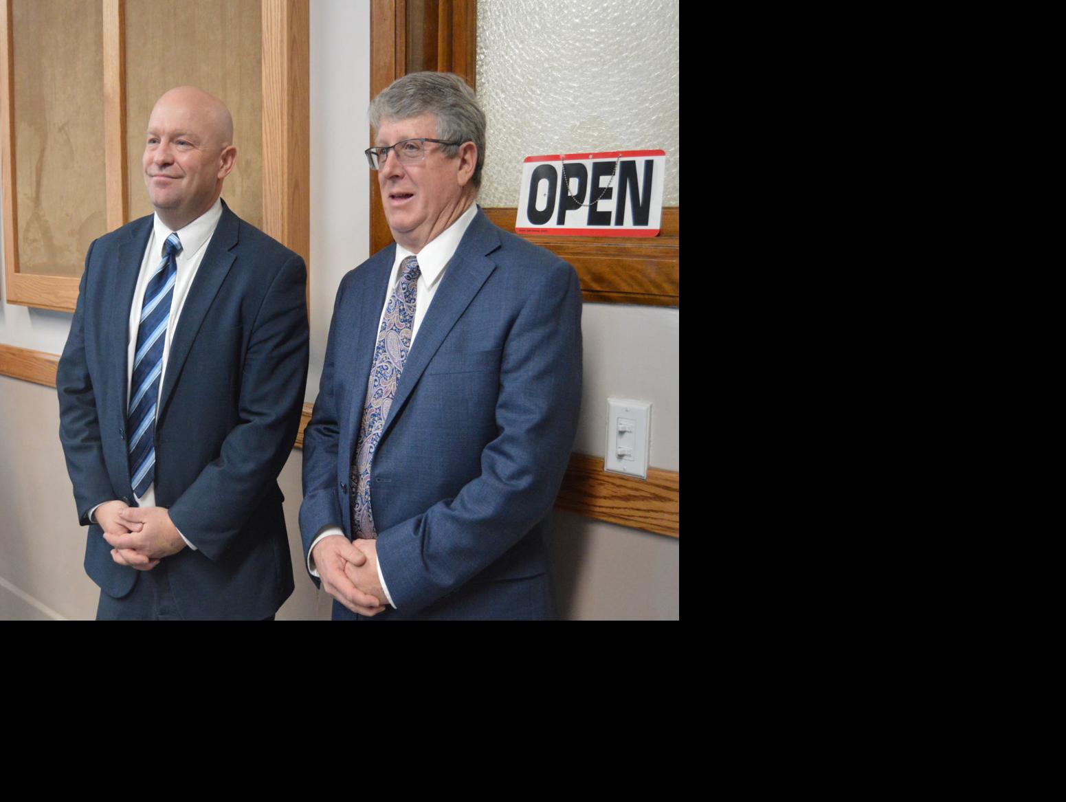 Swearingin new Prosecuting Attorney Robert Wood Rexburg