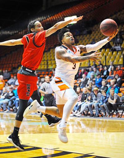 Sam Dowd Continuing Basketball Career In Jamal Crawford S