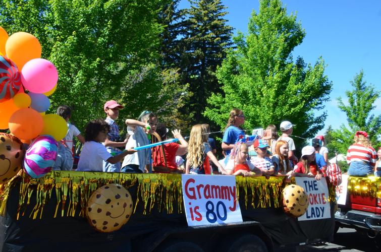 'Grammy Jean' and 'Thor the Cat' highlights of Fourth of July Parade