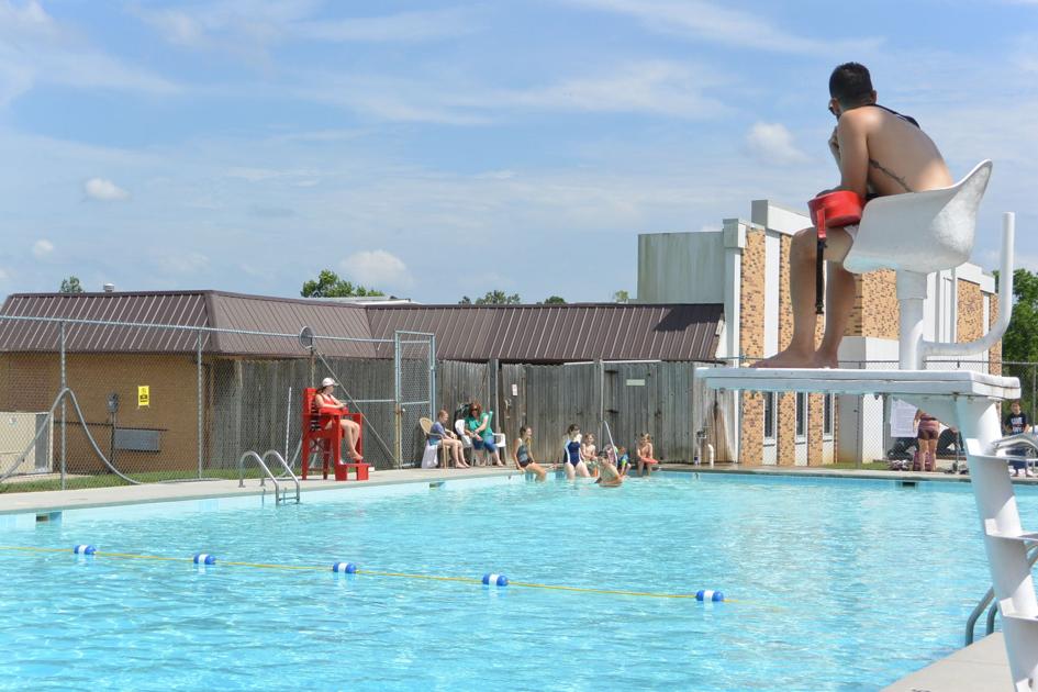 memorial day pool sale