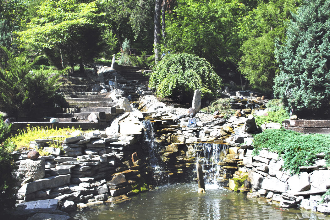 Berea gardens open their gates Local News