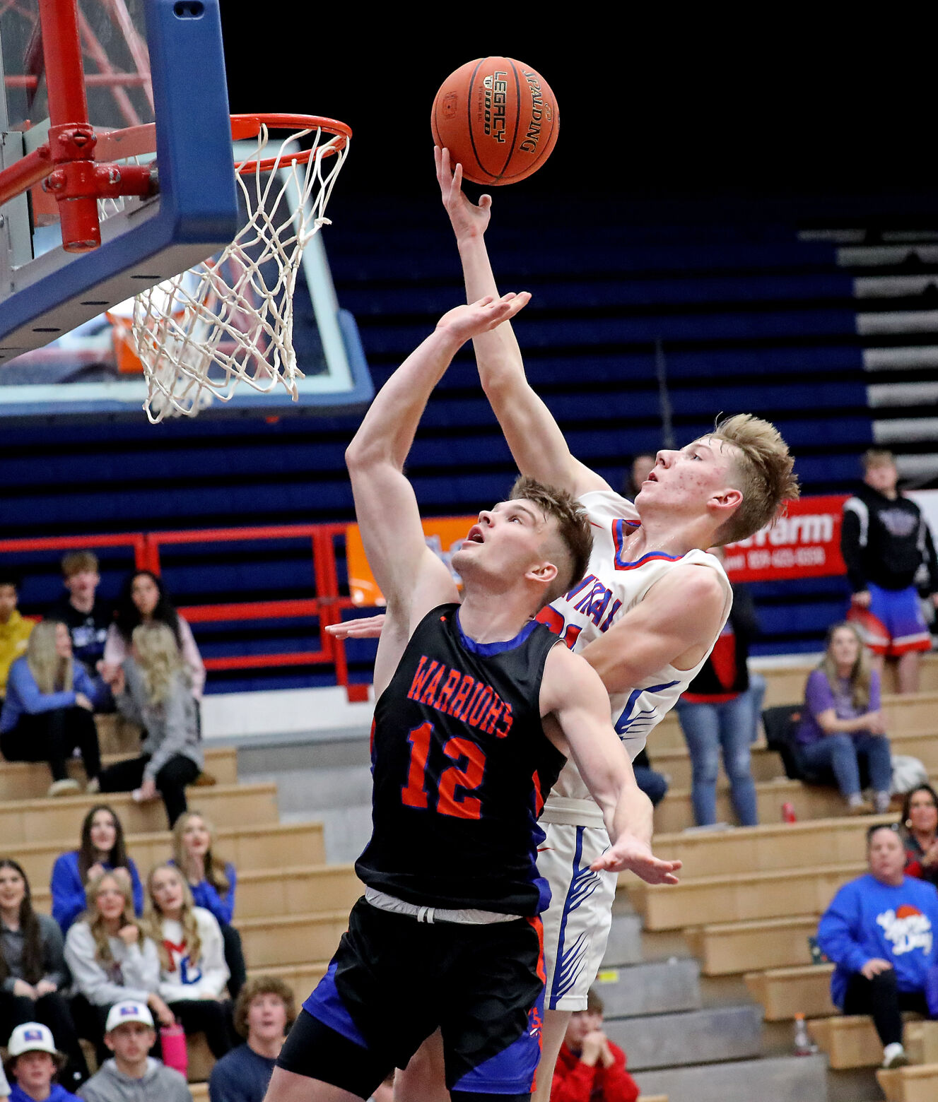 HIGH SCHOOL BOYS HOOPS: Indians rally for win; Eagles fall in Louisville