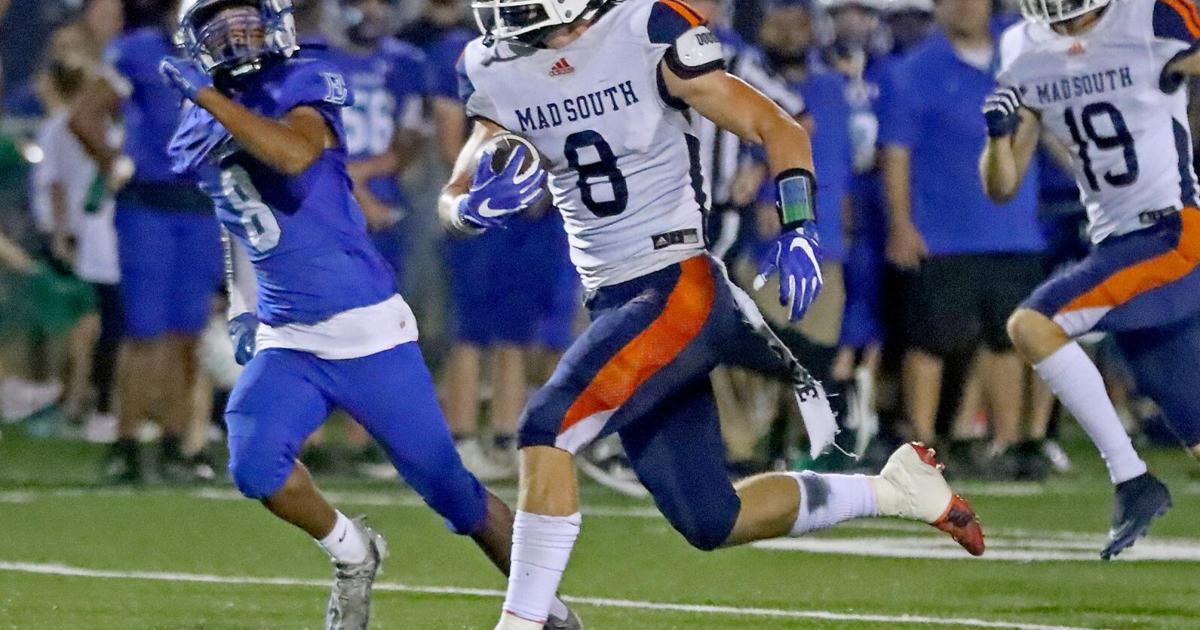 HIGH SCHOOL FOOTBALL Moore scores four TDs as Southern wins district