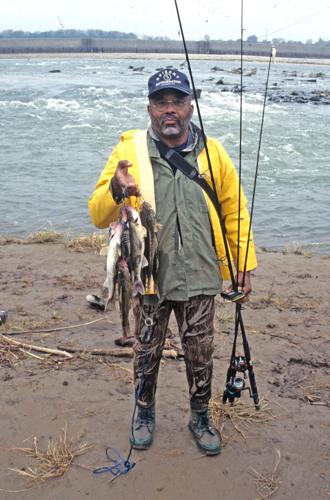 February the month to catch walleye and sauger from the bank