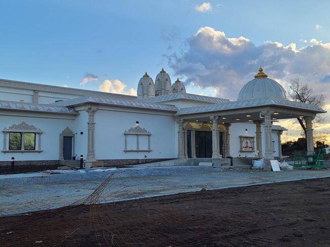 Over 20,000 attend Hindu temple opening in Richmond Kentucky