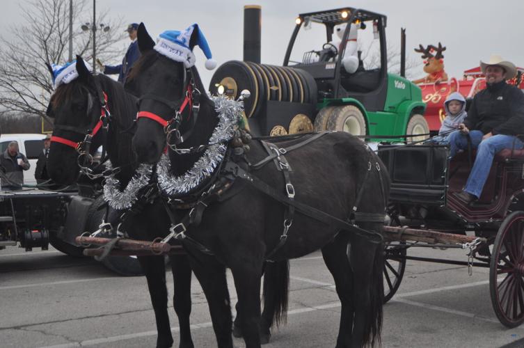 SLIDESHOW Berea Christmas Parade News