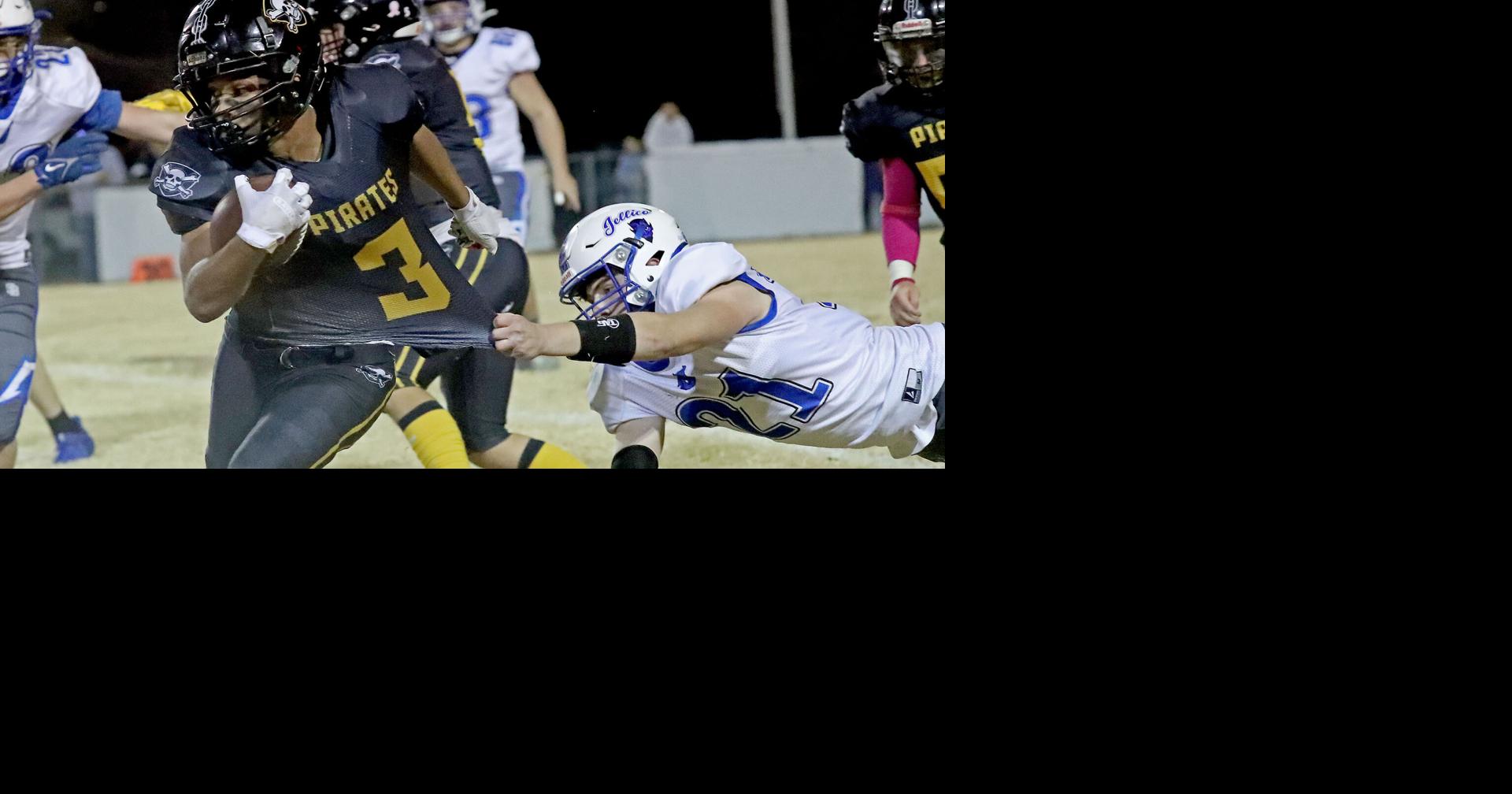 HIGH SCHOOL FOOTBALL Pirates get past Jellico, 217 Sports