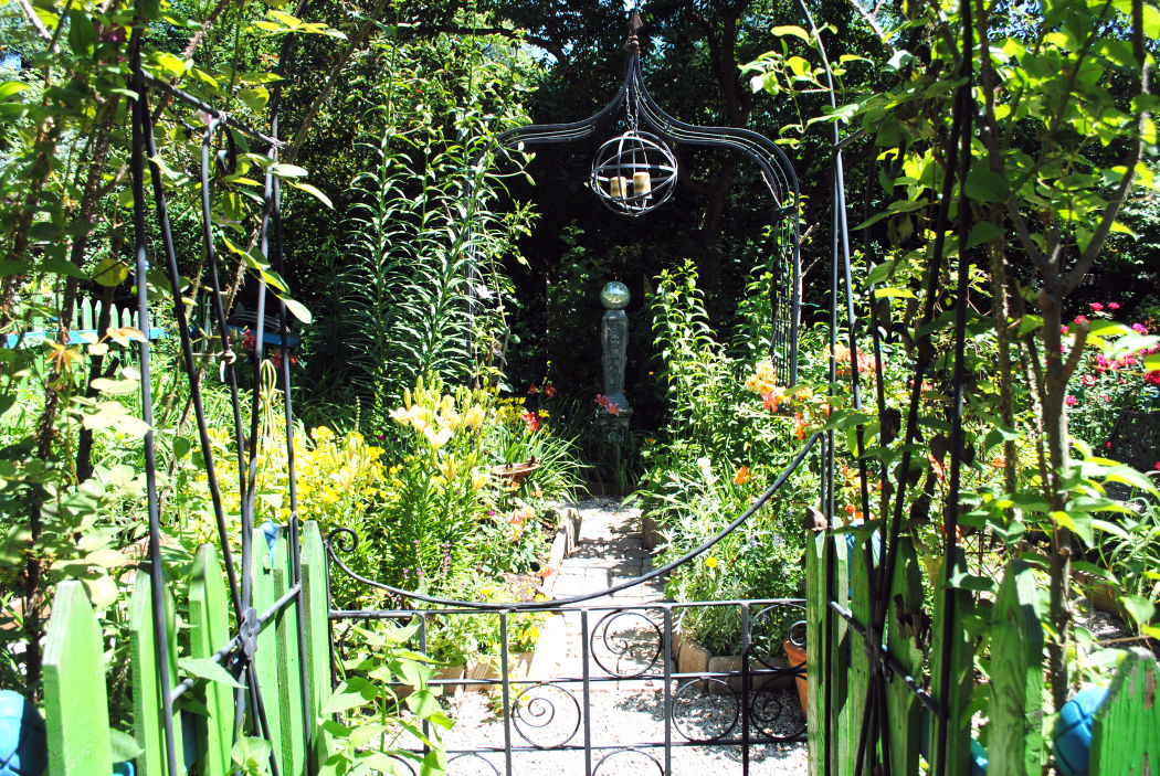 Berea gardens open their gates Local News
